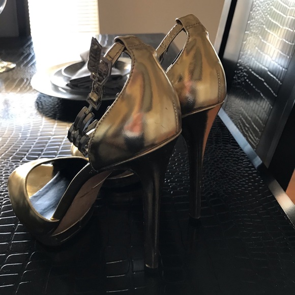 BRIAN ATWOOD - Picture 3 of 8